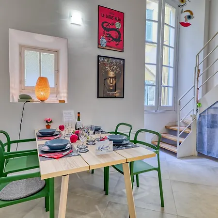 Two Levels In Historical Building - Happy Appartamento Mentone