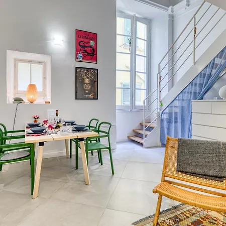 Two Levels In Historical Building - Happy Apartmán Menton