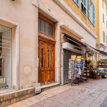 Two Levels In Historical Building - Happy Menton